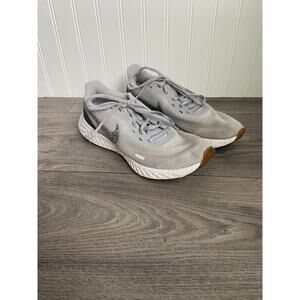 Nike Tennis Shoes Women's 7.5 Gray revolution 5 Premium, Athleisure